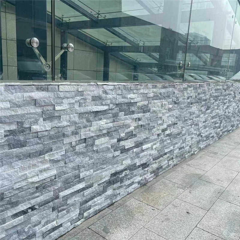Gray Stacked Stone Veneer for Residential Landscape Wall
